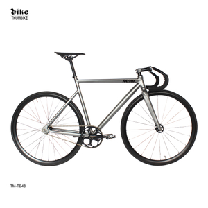 Изготовленный на заказ легкий алюминиевый велосипед Fixie с откидной планкой